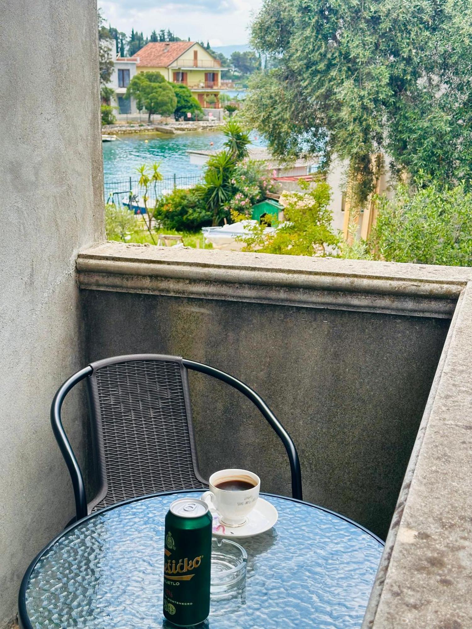 Villa Nela 蒂瓦特 外观 照片