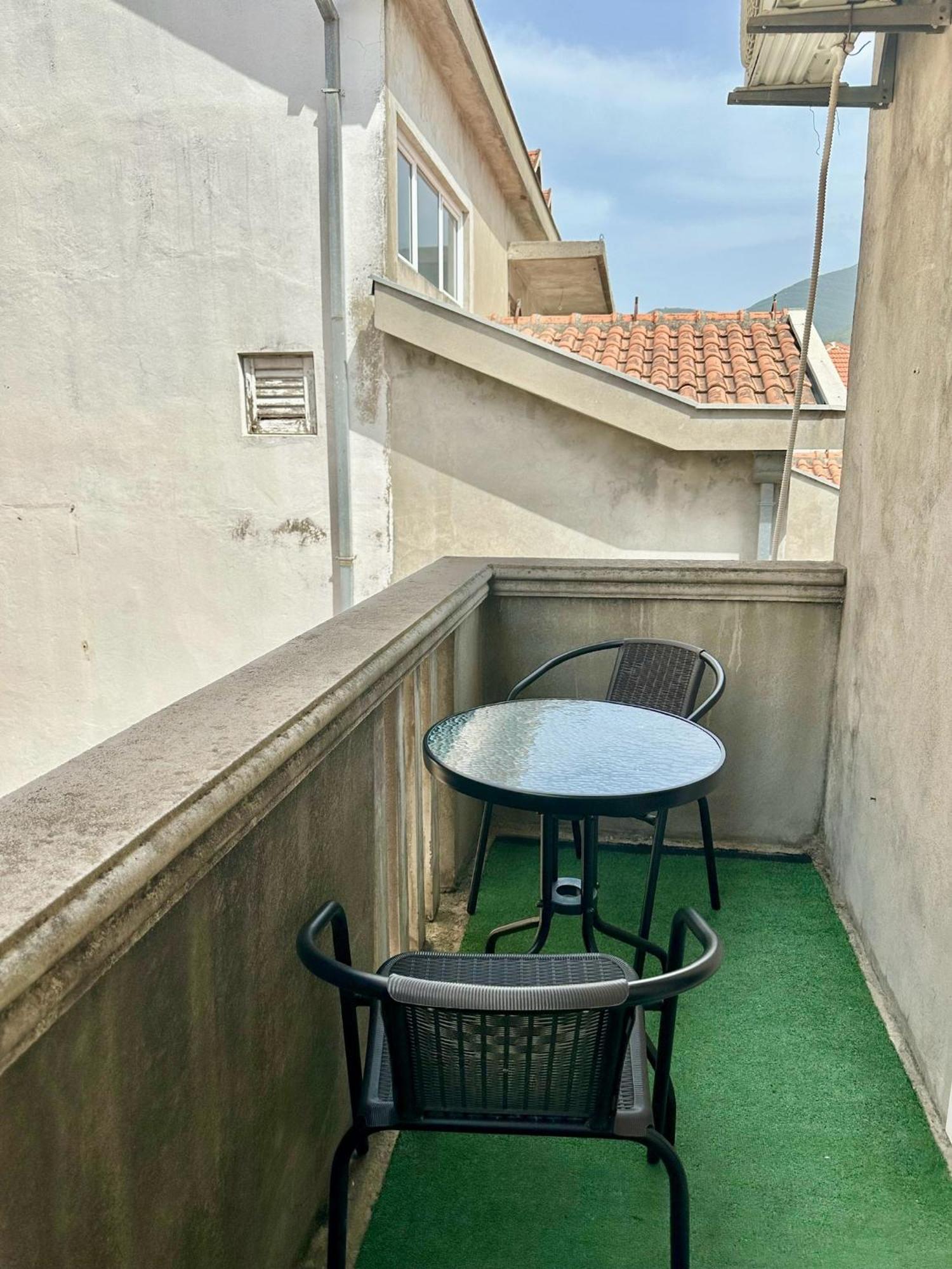 Villa Nela 蒂瓦特 外观 照片